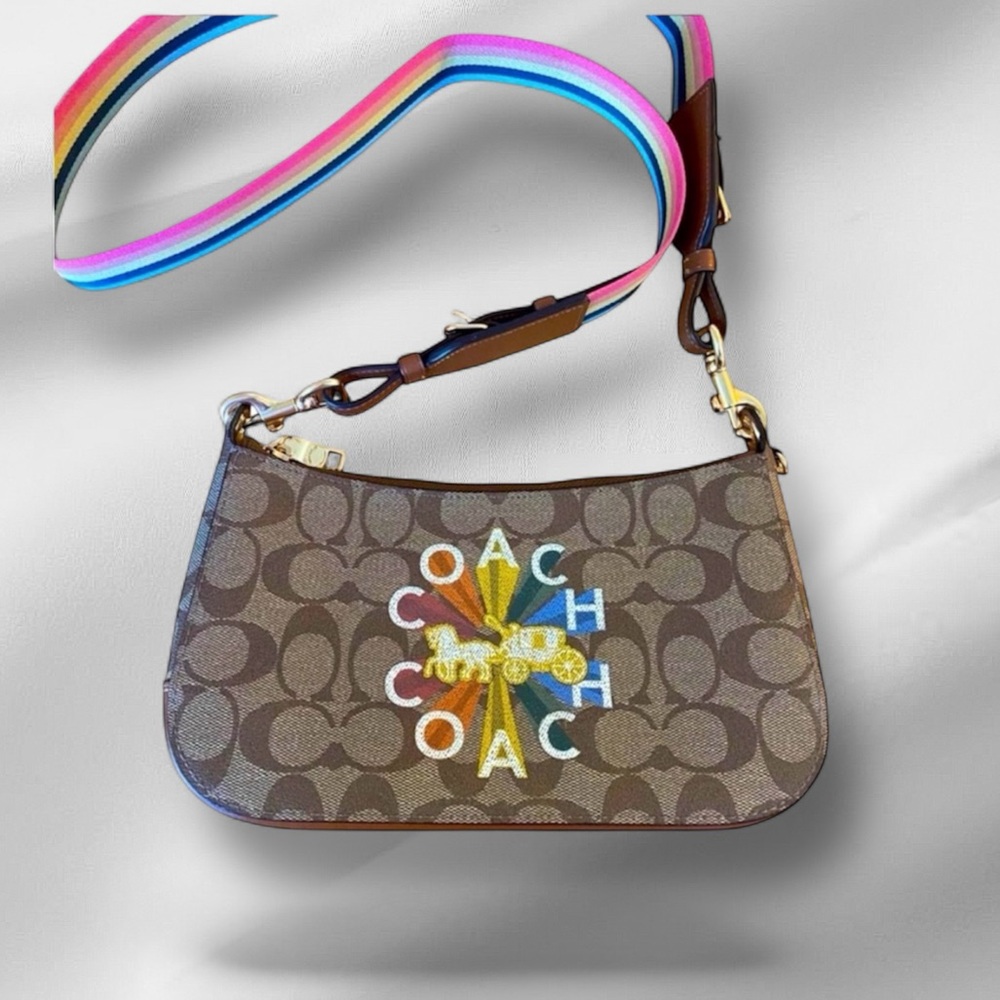 💯 AUTHENTIC COACH CROSSBODY/SHOULDER BAG.